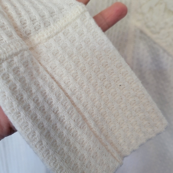 A Pea In The Pod Waffle-Knit Floral Lace Maternity Tunic Top Cream M - Picture 6 of 9